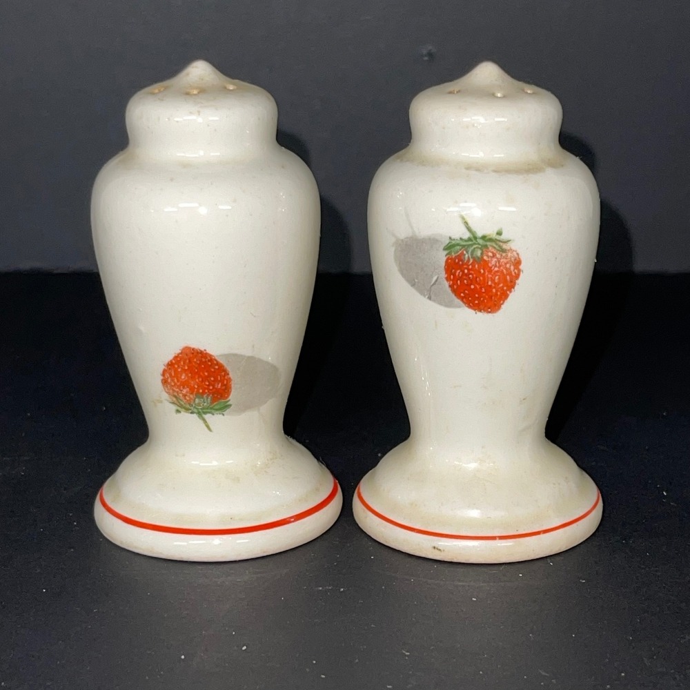 Vintage Strawberry Ceramic Salt and Pepper Shakers White Red Fruit Retro Kitchen